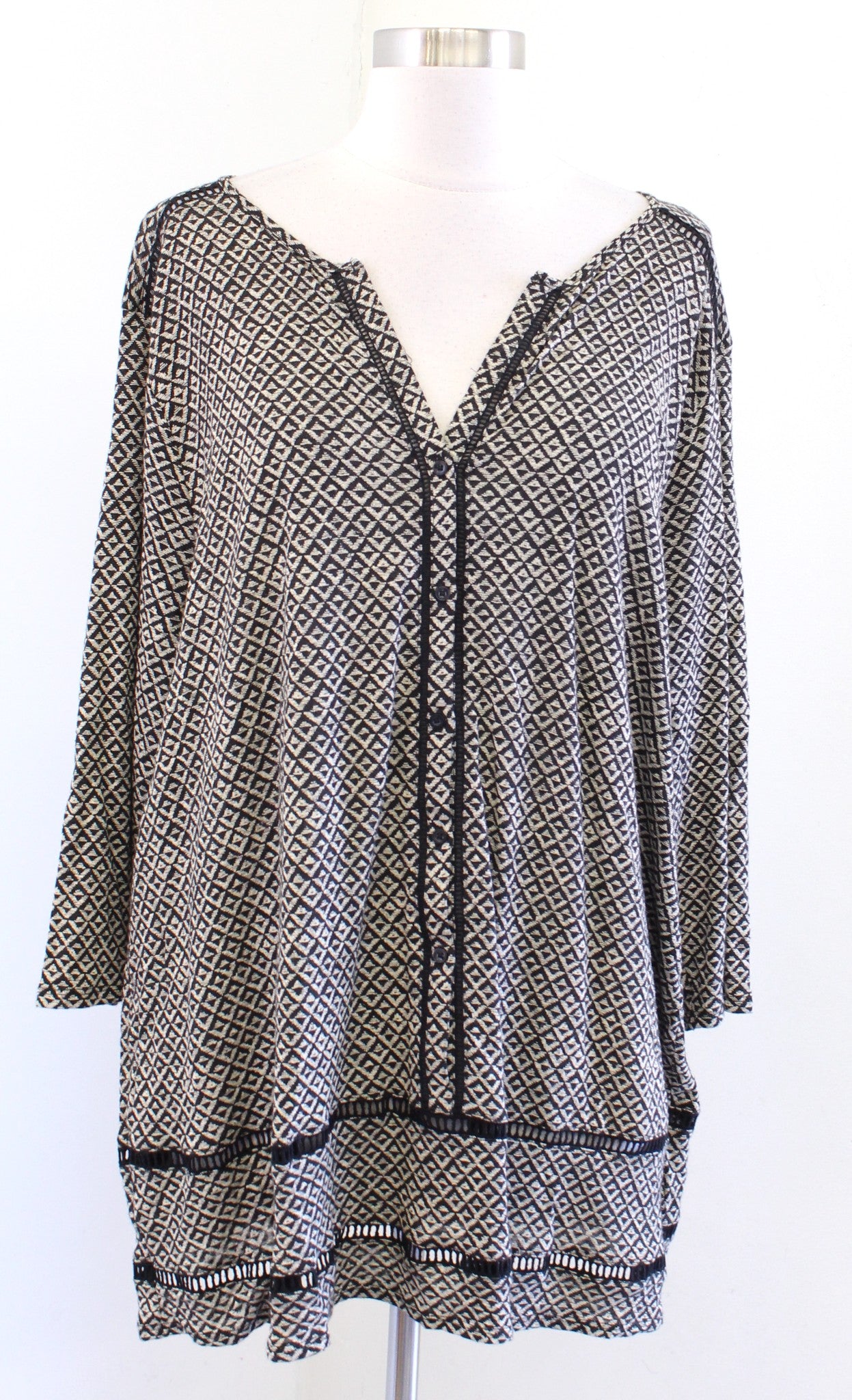 NWT Lucky Brand Geometric Print Linen Blend V Neck Top Blouse Size 2X Black Beig