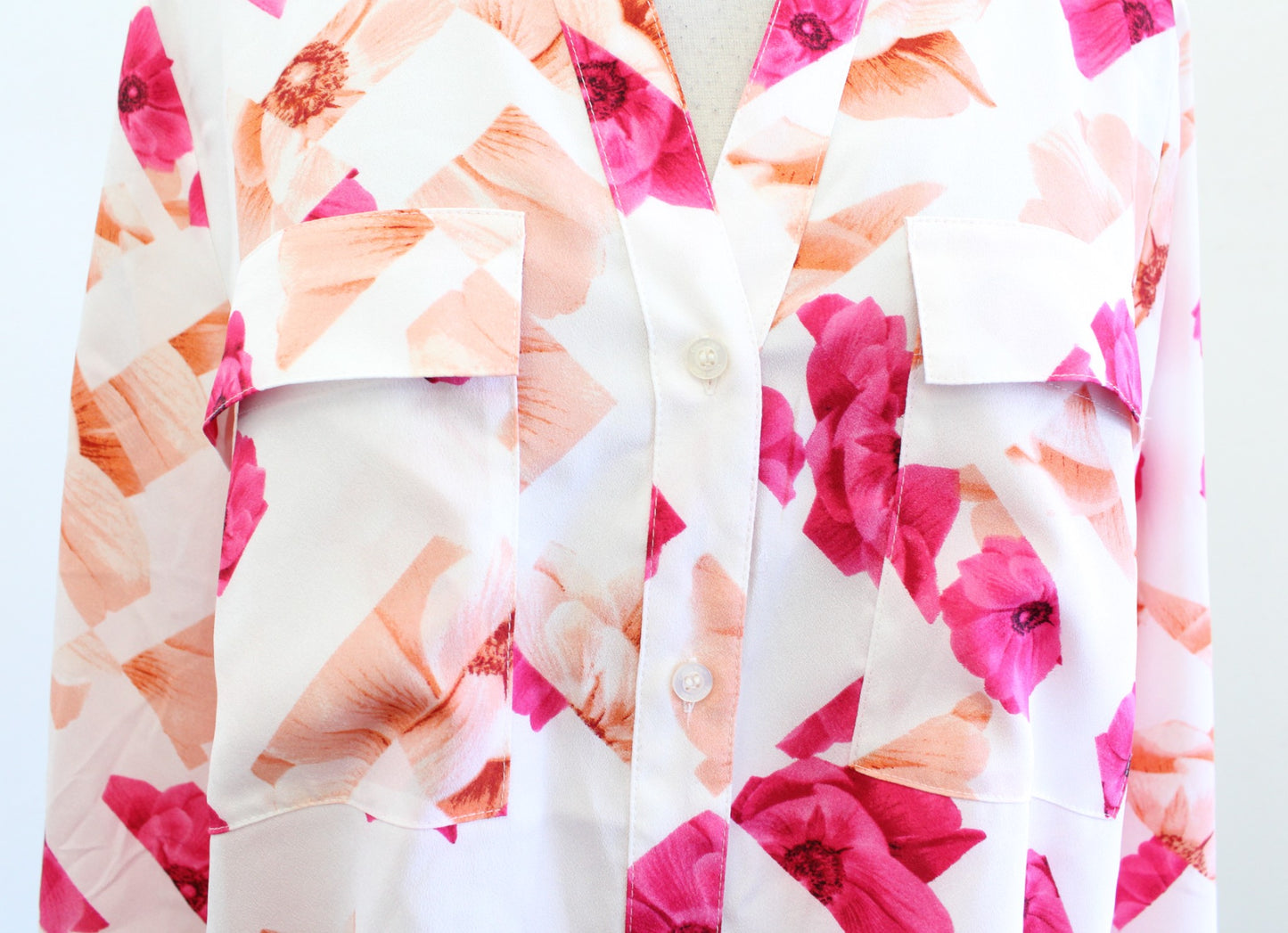 NWT Calvin Klein White Pink Peach Geo Floral Button Front Blouse Shirt Size M