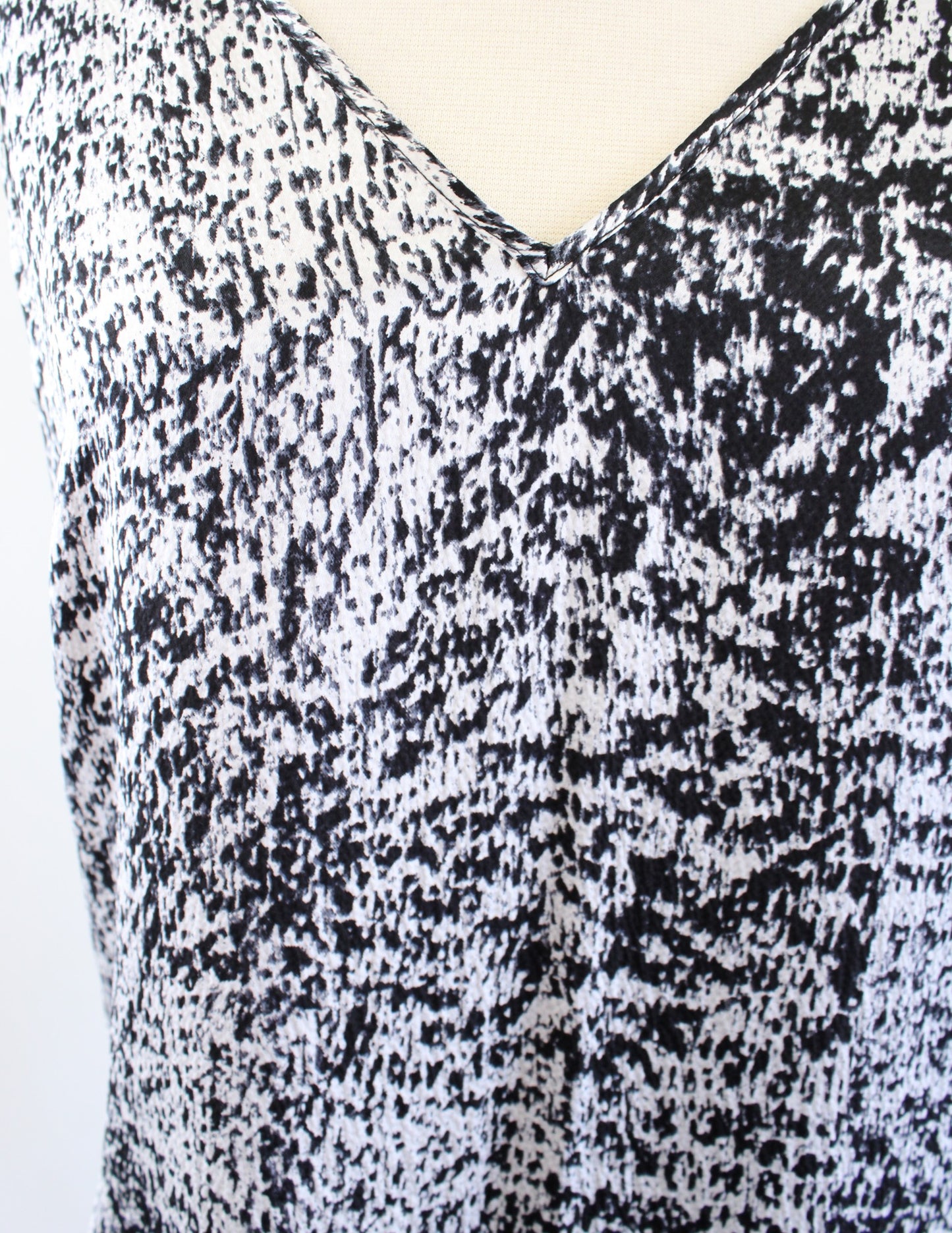 Rebecca Taylor White Noise Printed Drop Waist Mini Dress Size 6 Shift Black
