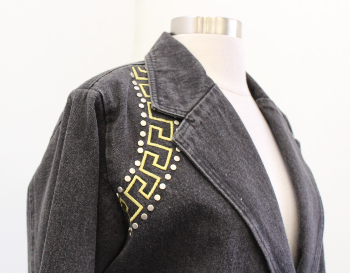 Vtg 90s Gray Gold Silver Studded Embellished Denim Jean Jacket Size 4 Retro