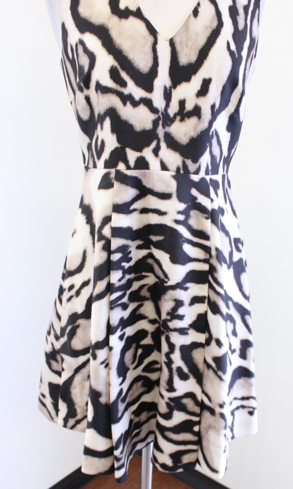 Diane Von Furstenberg Renna Leopard Print Fit and Flare Silk Wool Dress size 4