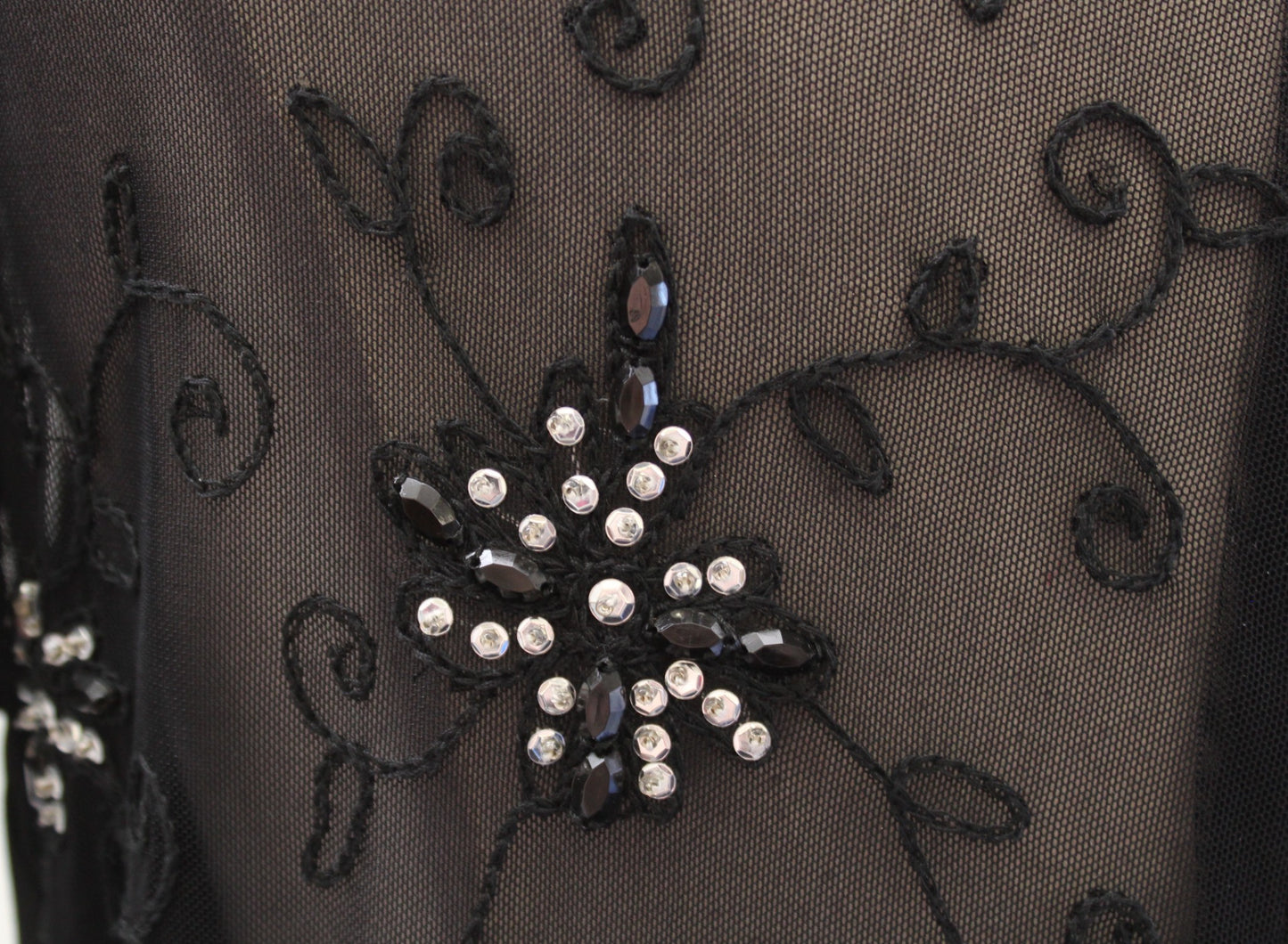 Vtg Victoria Royal Black Fluted Hem Mesh Open Back Embroidered Evening Dress 10