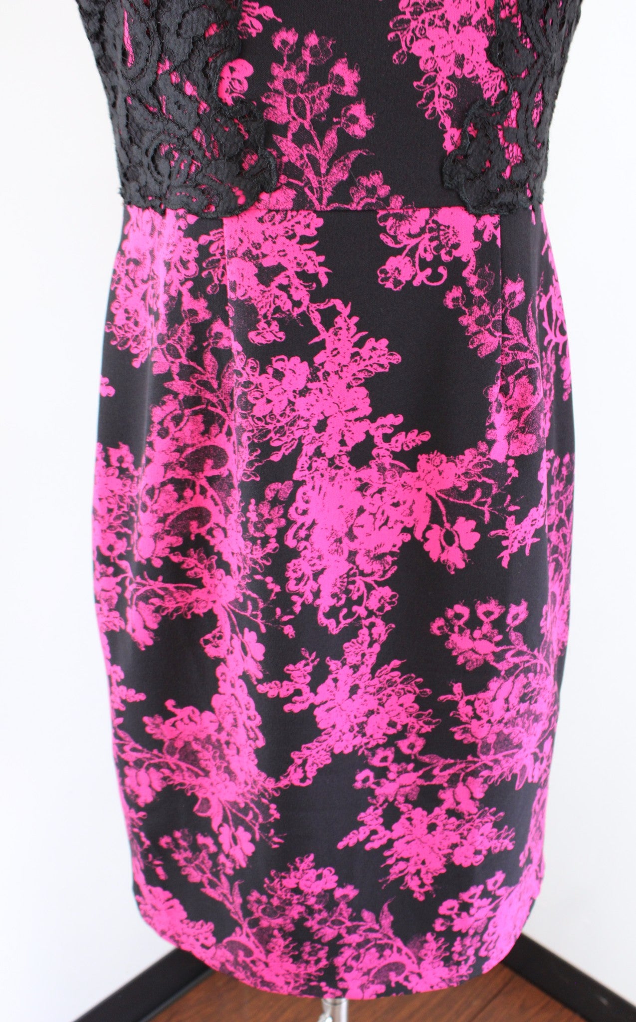 Adrianna Papell Black Pink Floral Lace Trim Sheath Dress Size 4 Cocktail Party