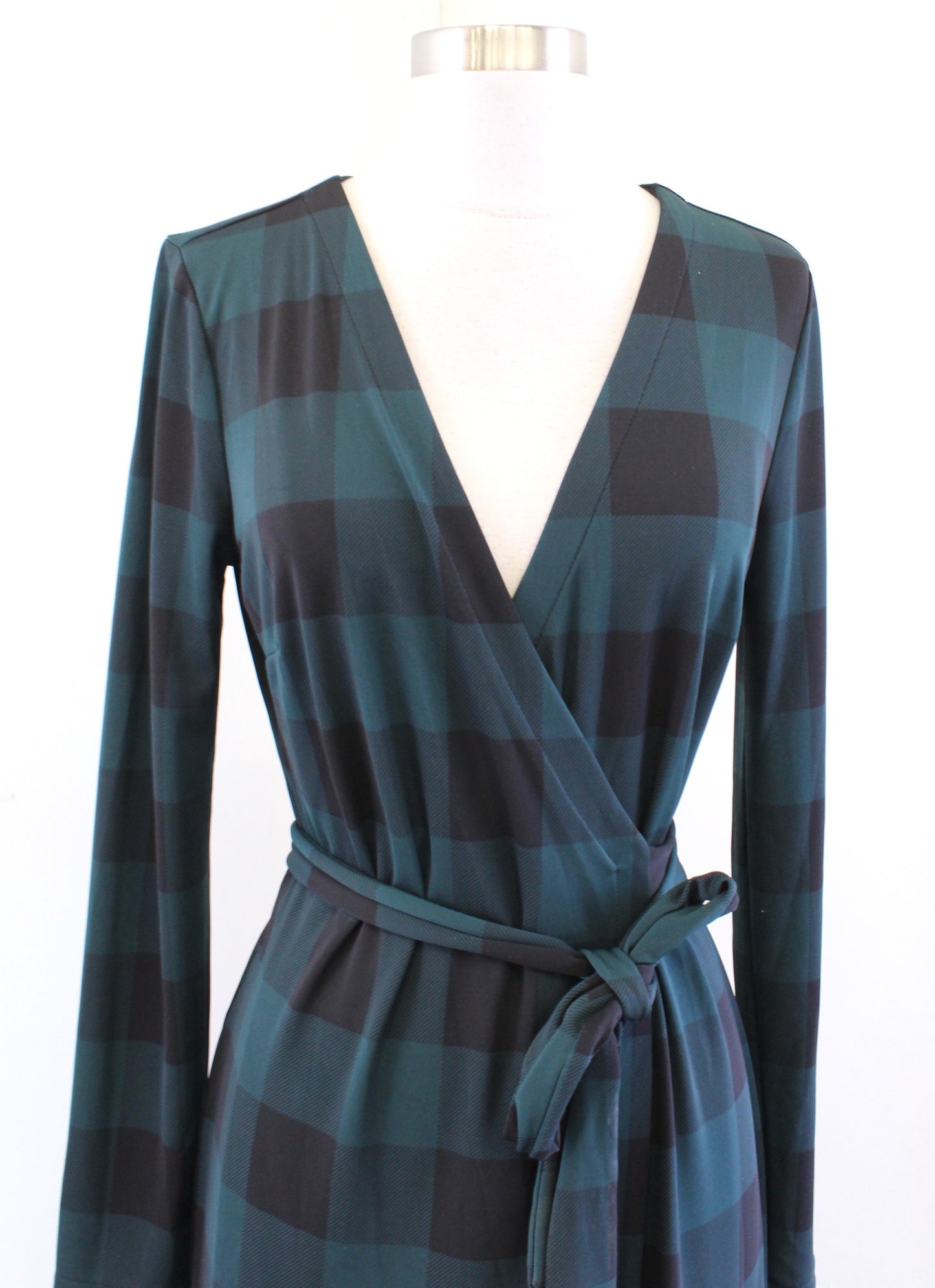 NWT Ann Taylor Green Black Buffalo Plaid Matte Jersey Wrap Dress 6 Long Sleeve