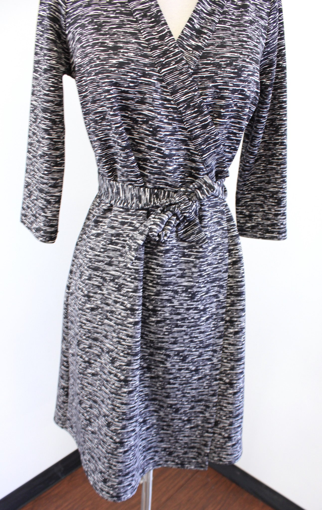 Anne Fontaine Senna Black White Static Print 3/4 Sleeve Tie Wrap Dress Size 38