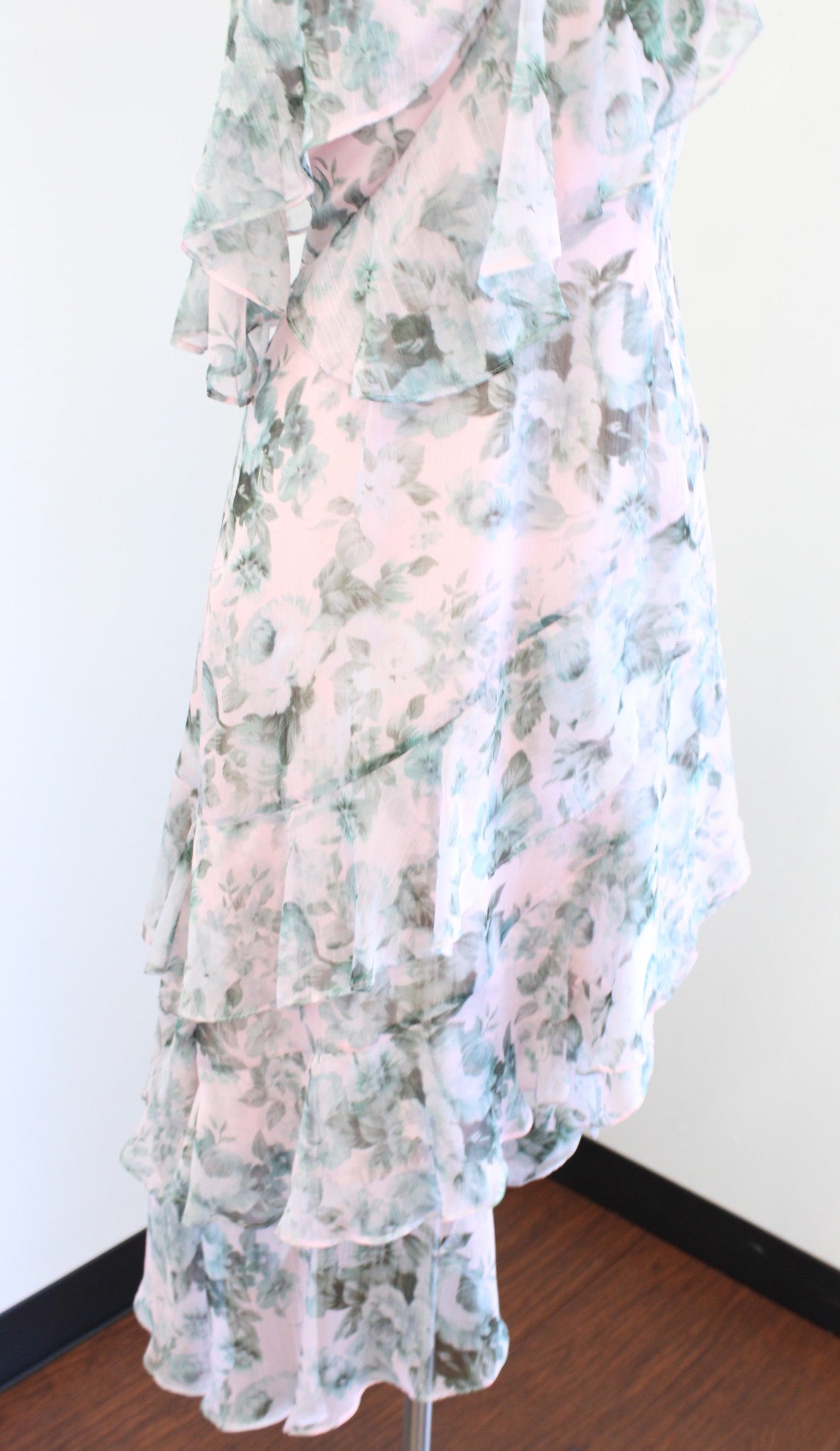 Keepsake the Label Revolve Sweet Love Asymmetrical Hem Floral Dress Size S Party