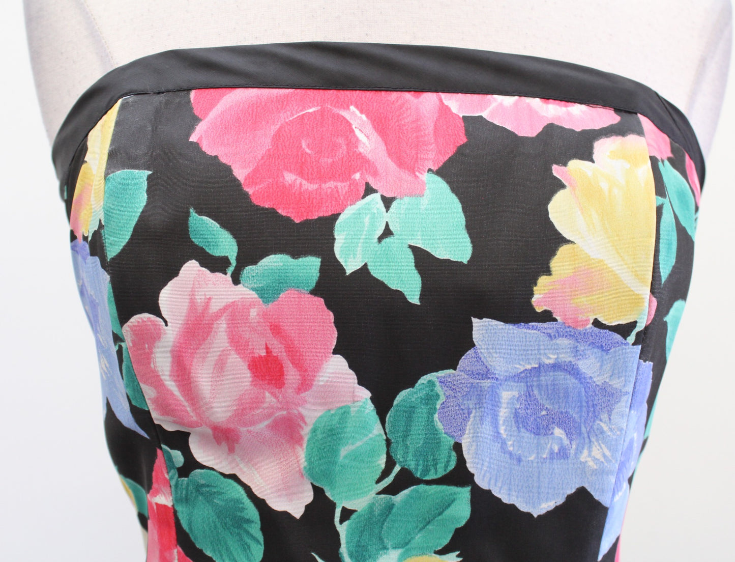 Vtg 80s Black Colorful Floral Strapless Fit and Flare Ruffle Party Prom Dress S
