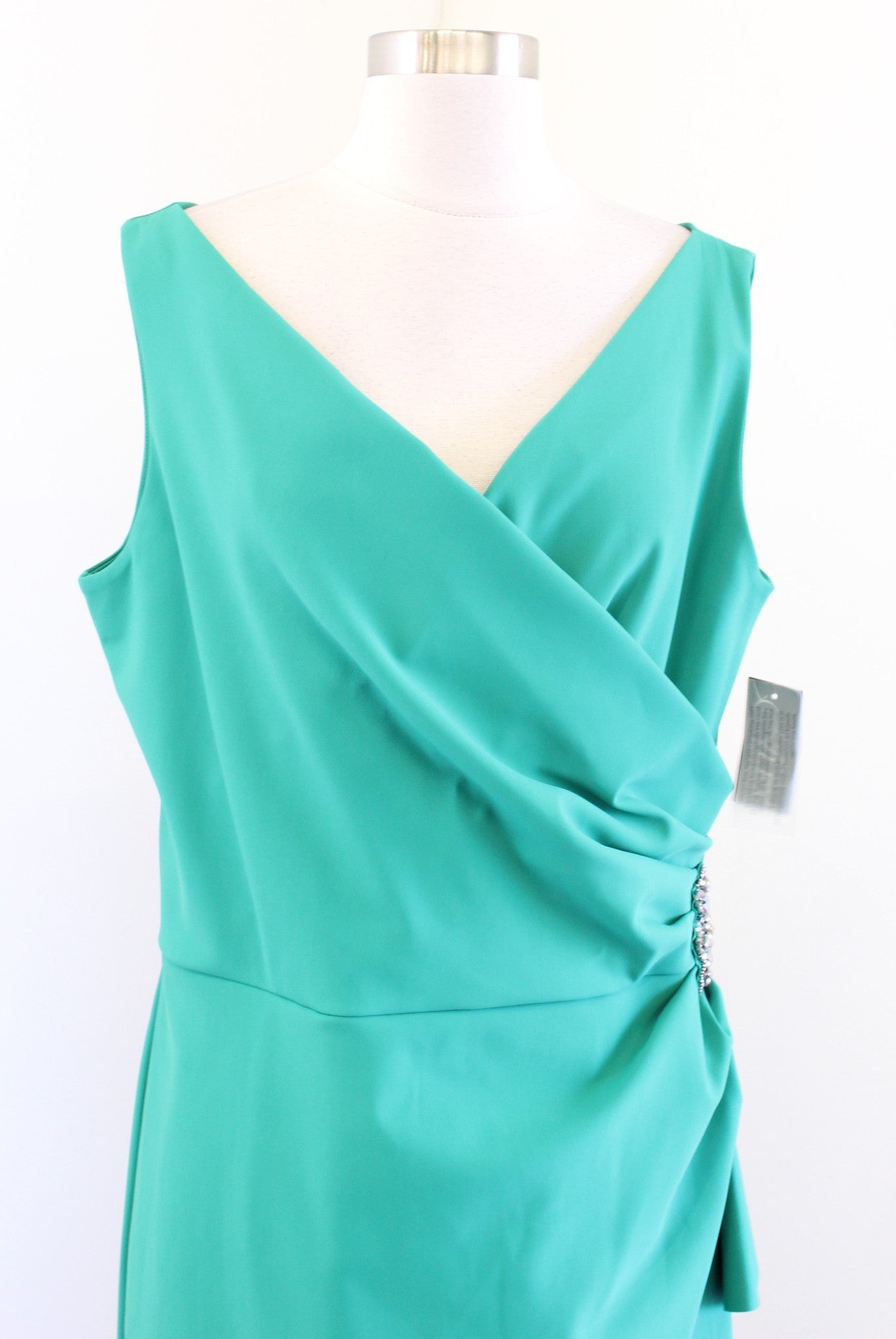 NWT Alex Evenings Jade Green Compression Ruched Ruffle Cocktail Dress Size 16
