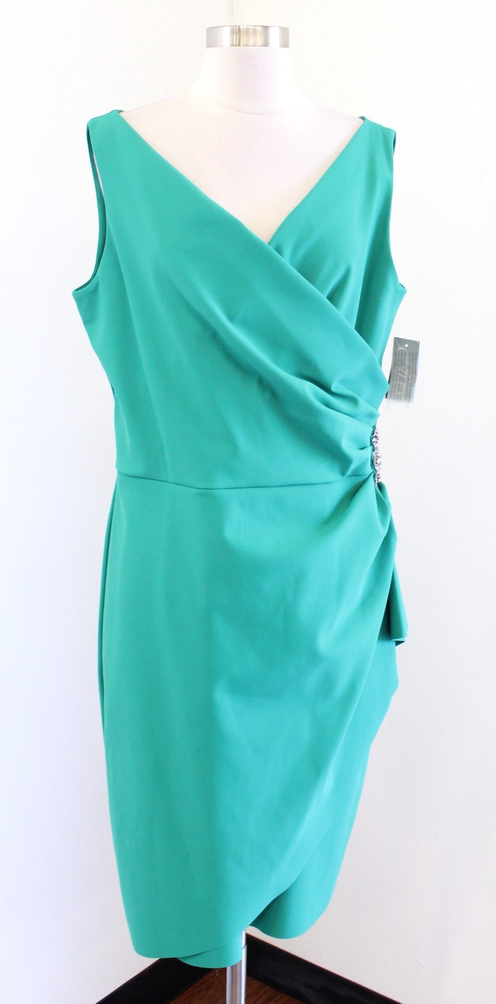 NWT Alex Evenings Jade Green Compression Ruched Ruffle Cocktail Dress Size 16