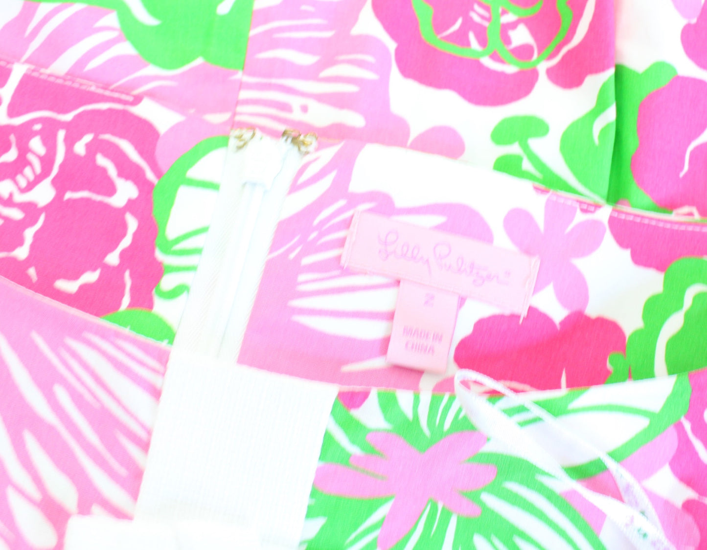 Lilly Pulitzer Pink Green White Bold Floral Print Bow Trim Shift Dress Size 2