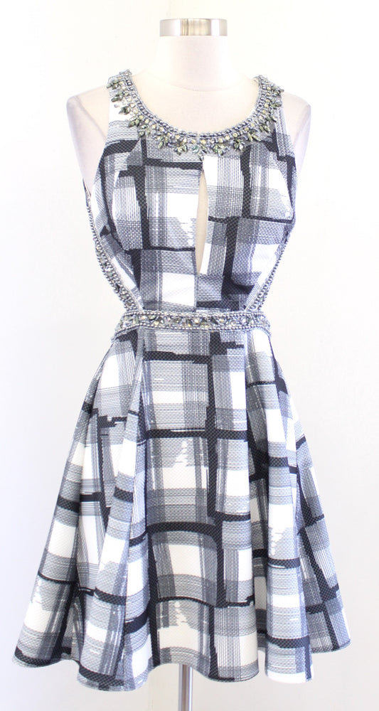 JVN Jovani Plaid Beaded Open Back Party Prom Homecoming Dress Size 4 Gray White