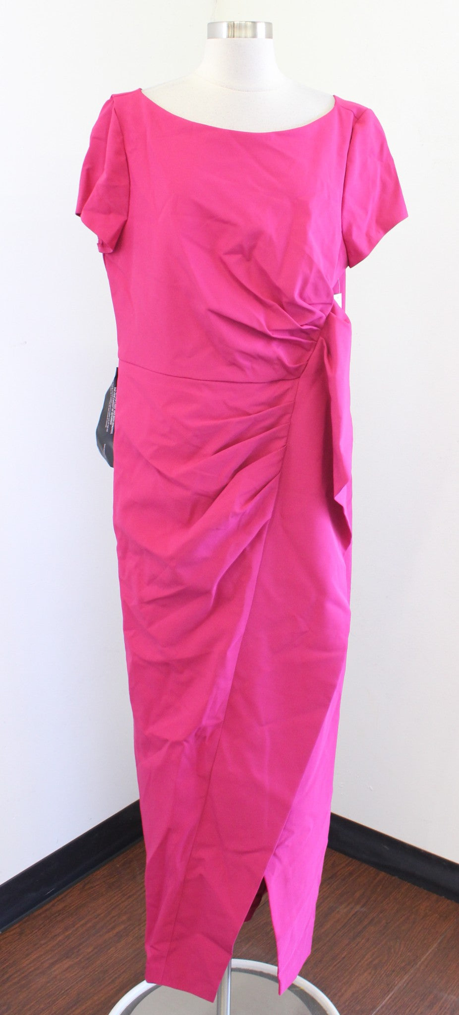 NWT Kay Unger Franca Ruffle Column Gown in Sangria Size 16 Stretch Crepe Formal