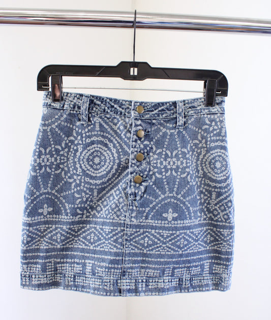 Free People School Daze Denim Jean Tribal Print Button Front Mini Skirt Size 2