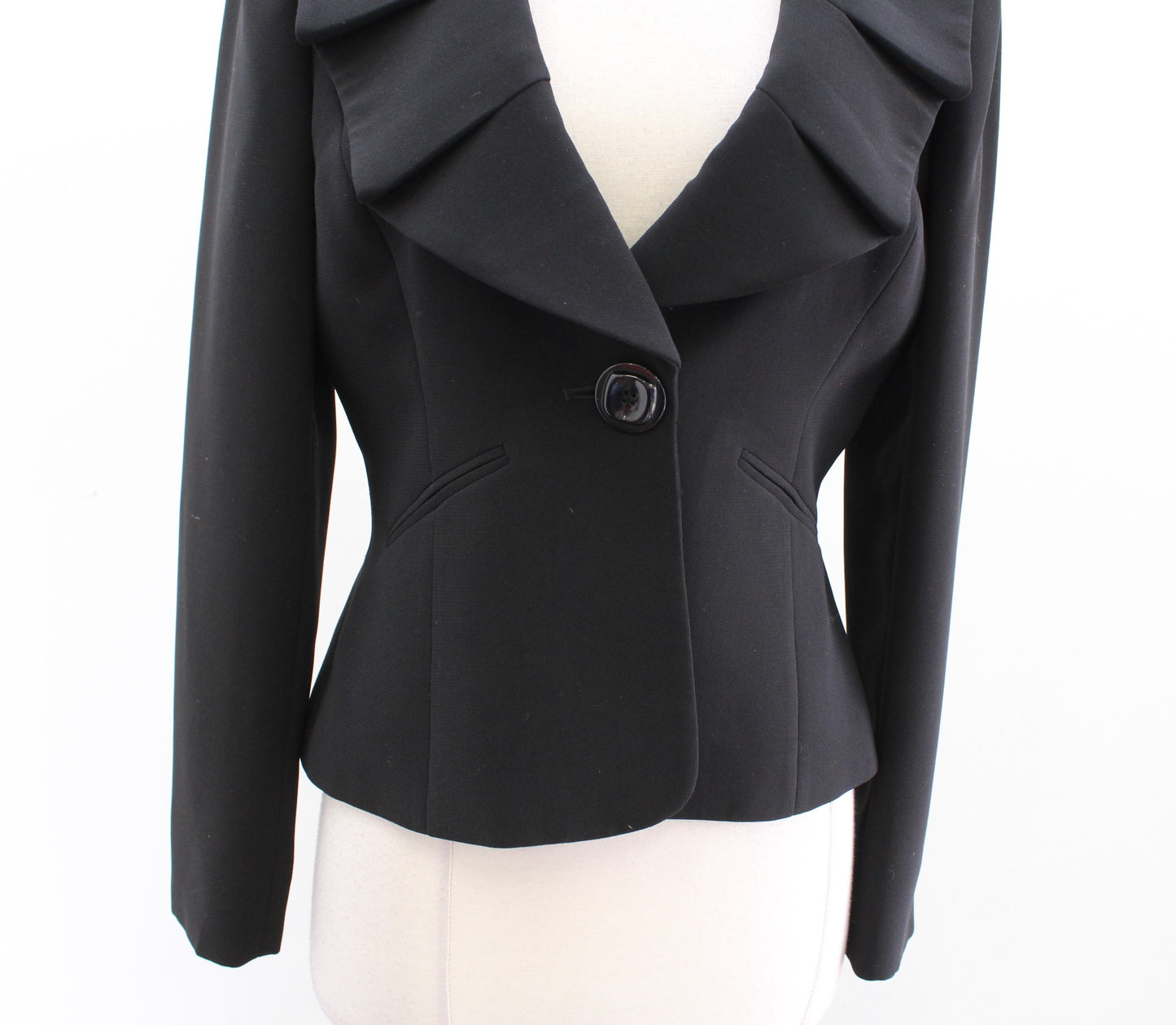 Tahari ASL Levine Solid Black Oversized Ruffle Lapel Blazer Jacket Size 4