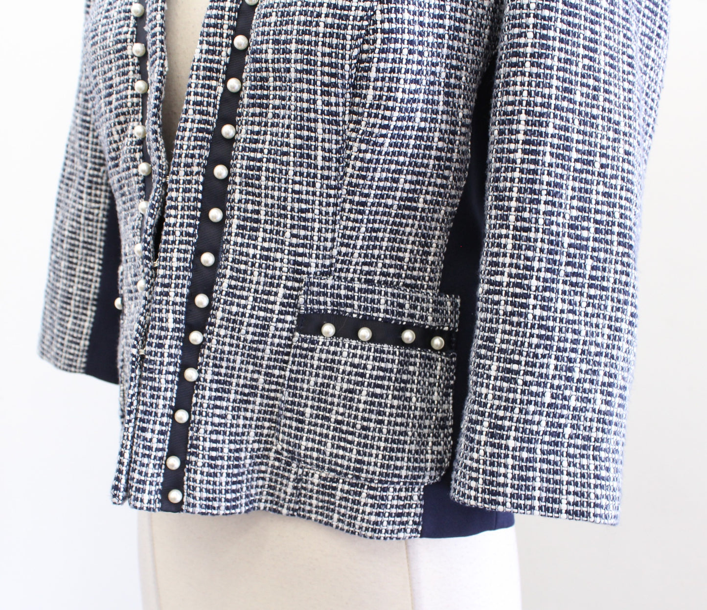 White House Black Market Navy Blue Tweed Pearl Embellished Blazer Jacket Size 0