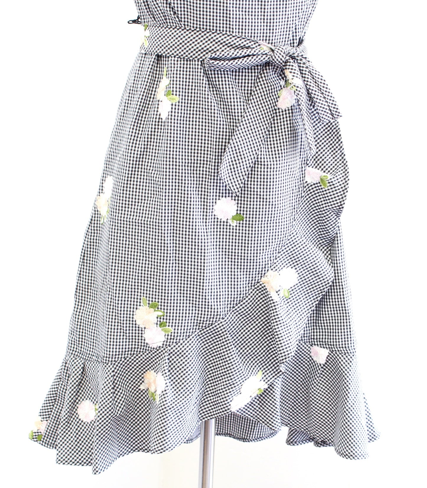 Calvin Klein Gingham Plaid Floral Embroidered Ruffle Hem Sheath Dress Size 2