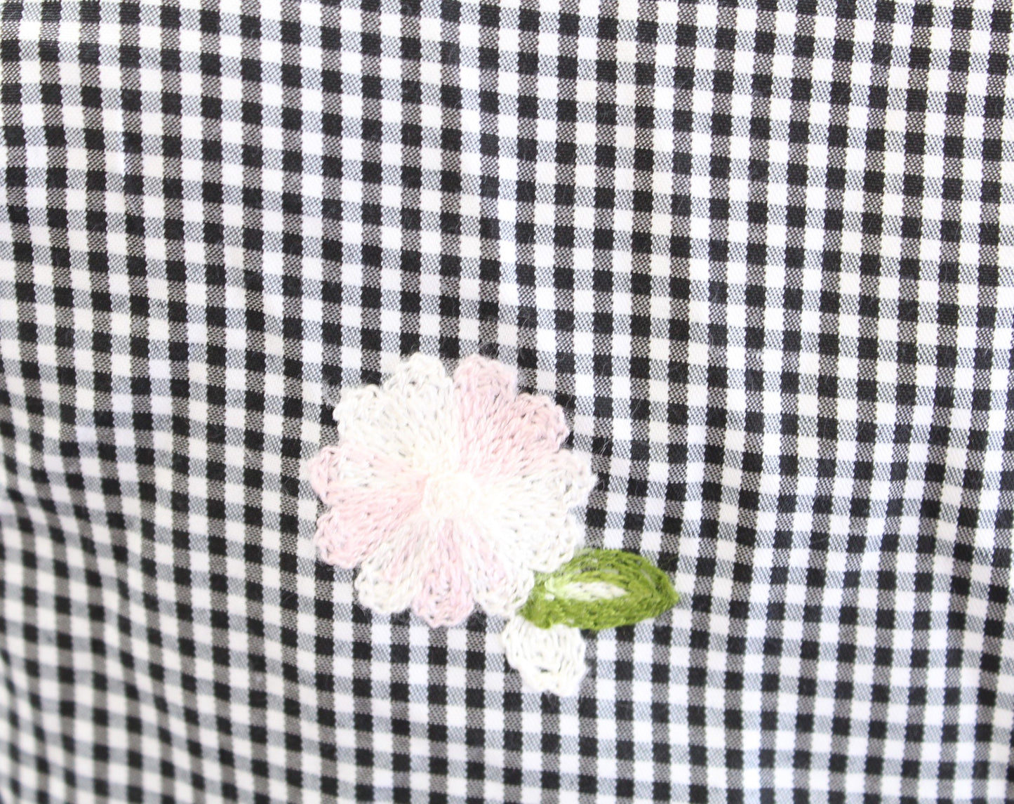 Calvin Klein Gingham Plaid Floral Embroidered Ruffle Hem Sheath Dress Size 2