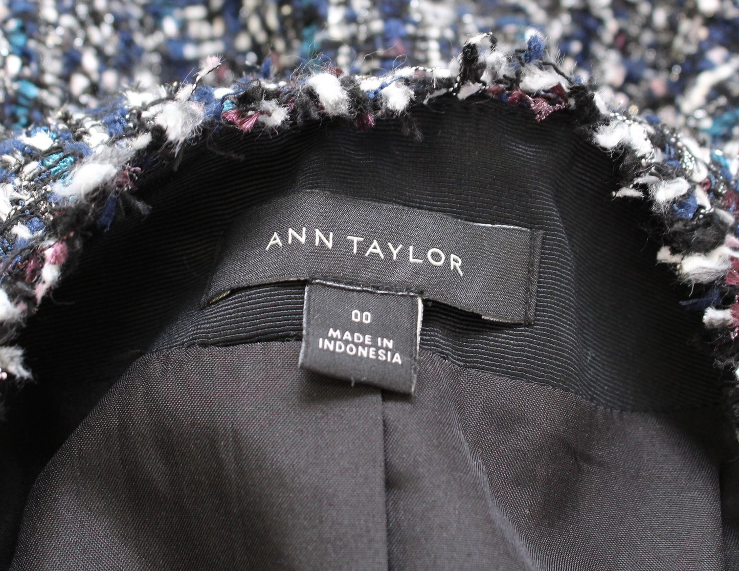 Ann Taylor Navy Blue Multi Color Shimmer Tweed Fringe Longline Blazer Jacket 00