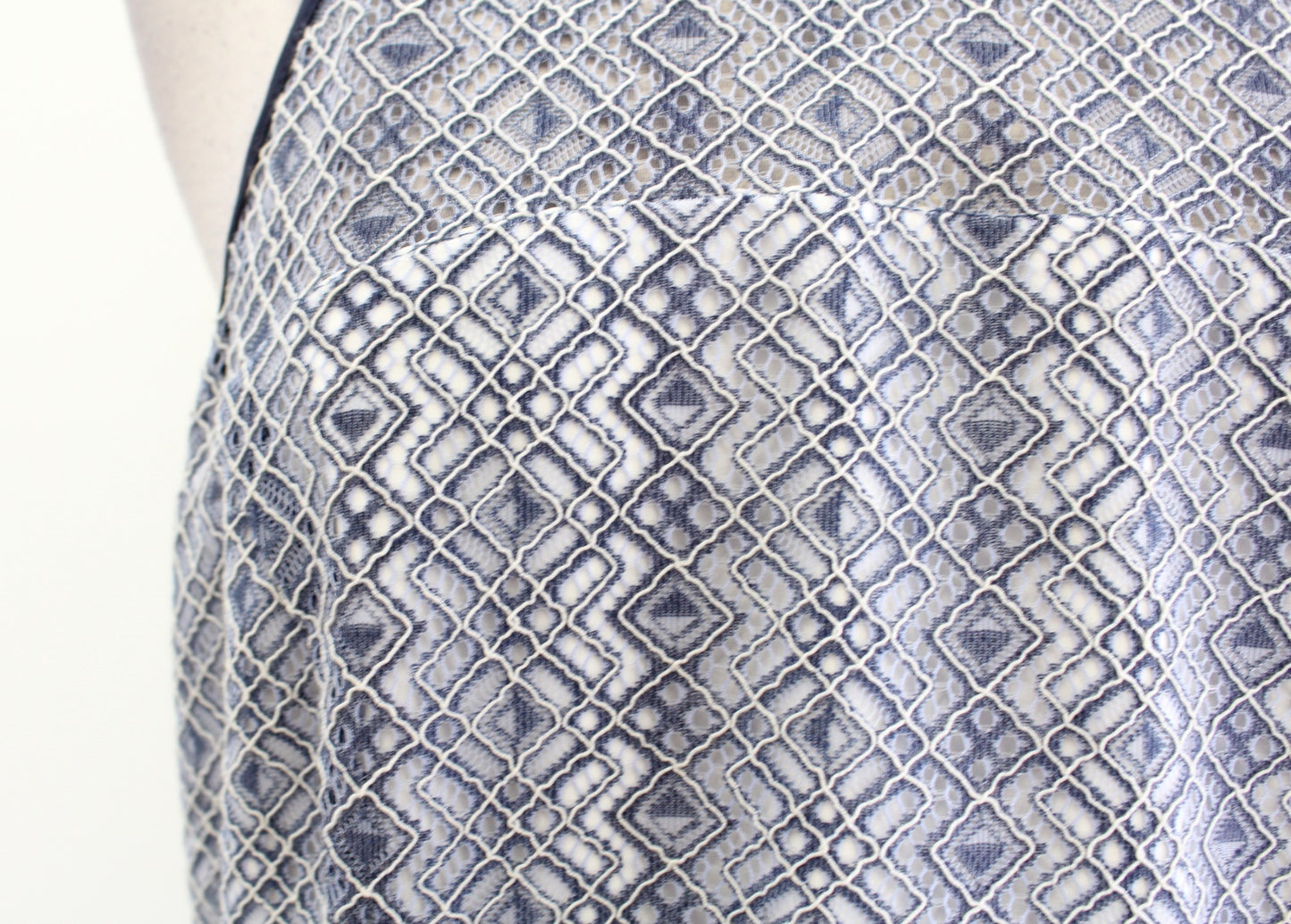 NWT Antonio Melani Blue Lace Illusion Halter Flounce Hem Sheath Dress Size 10