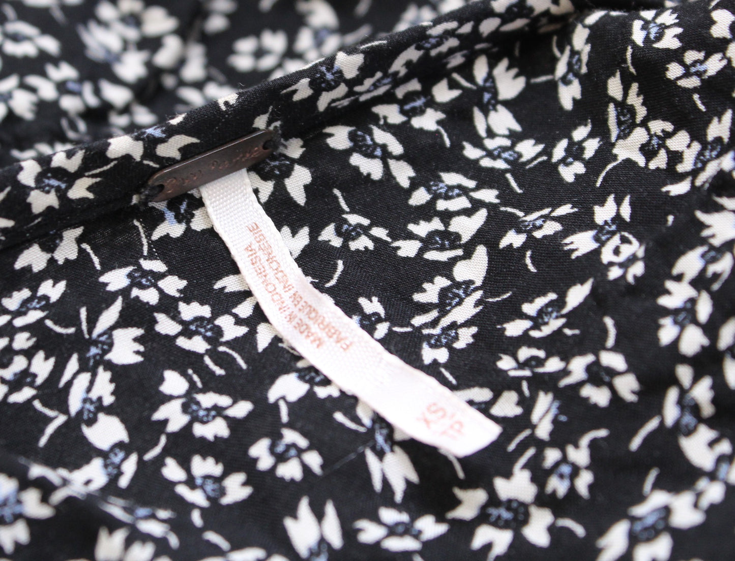 Free People One Fine Day Black White Ditsy Floral Mini Tunic Dress Size XS