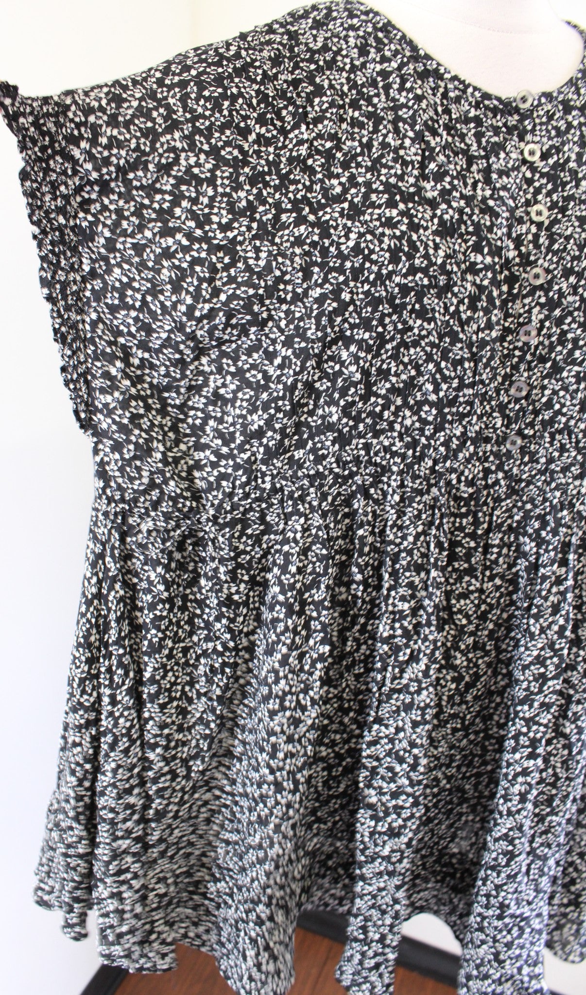 Free People One Fine Day Black White Ditsy Floral Mini Tunic Dress Size XS