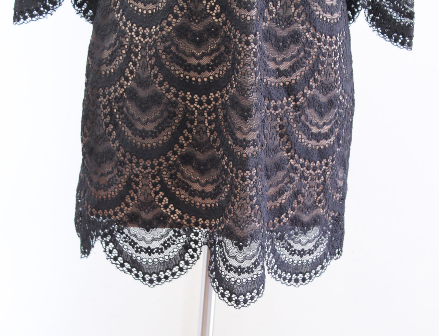 NWT For Love and Lemons Rosalita Black Scalloped Lace Keyhole Mini Dress Size S
