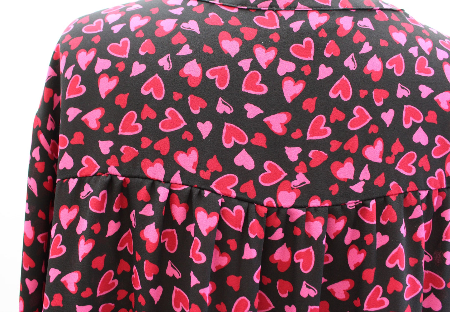 Torrid Black Pink Red Heart Print Split Neck Popover Blouse Shirt Size 3 3X Long Sleeve