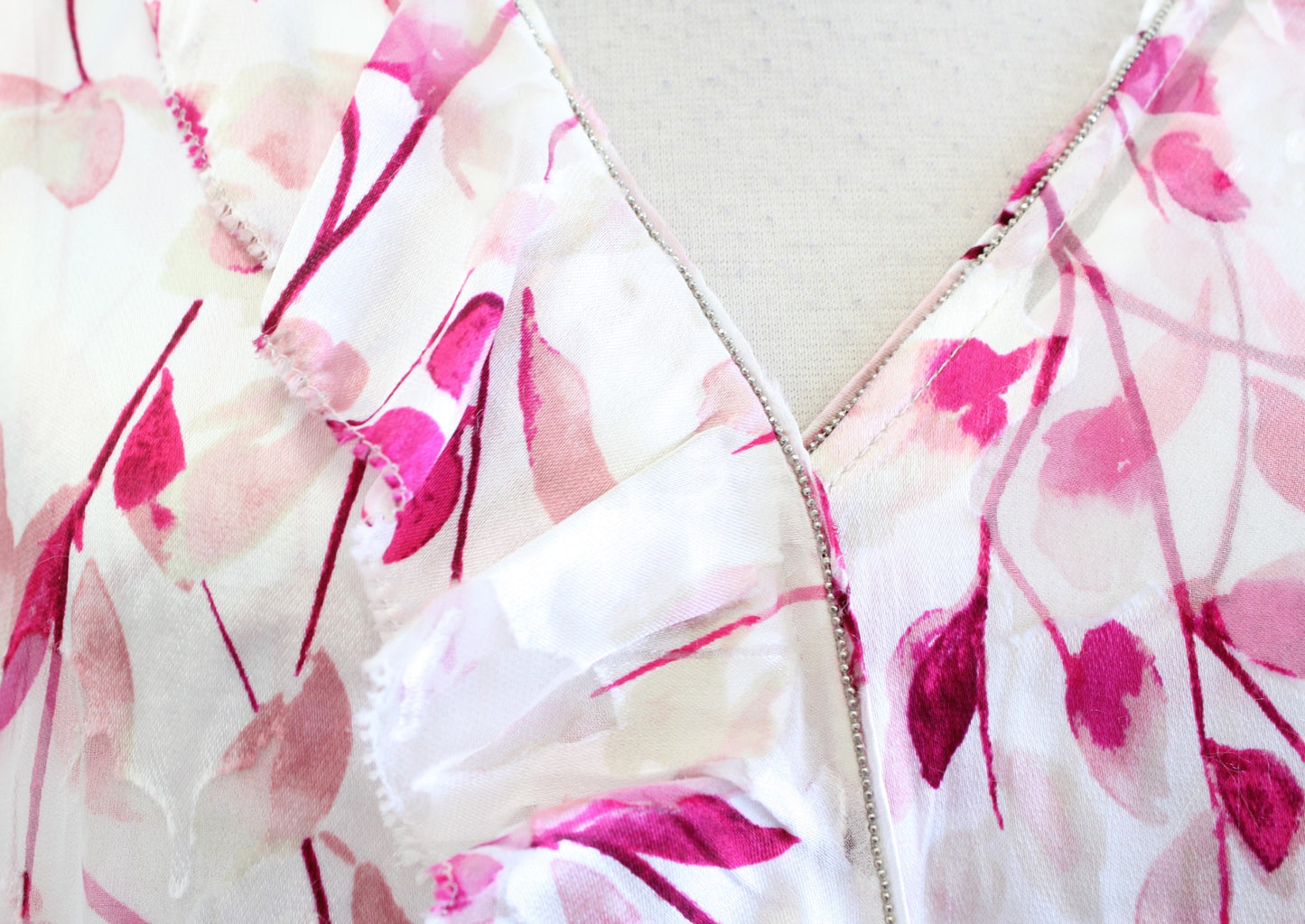 NWT White House Black Market Pink Burnout Floral Surplice Ruffle Top Blouse Sz 4 Long Sleeve