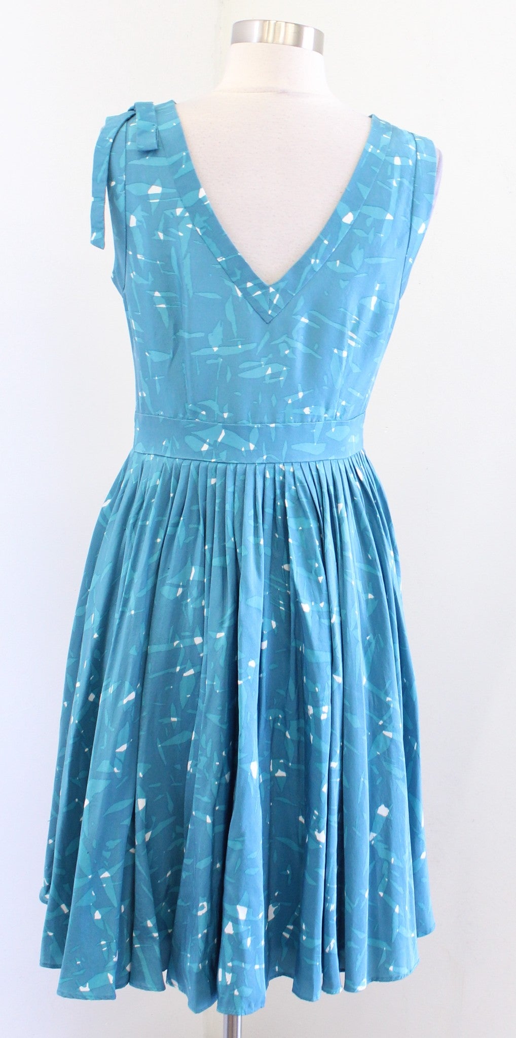 Kate Spade Teal Blue Printed Silk Fit and Flare Pleated Dress Size 4 Bow Accent