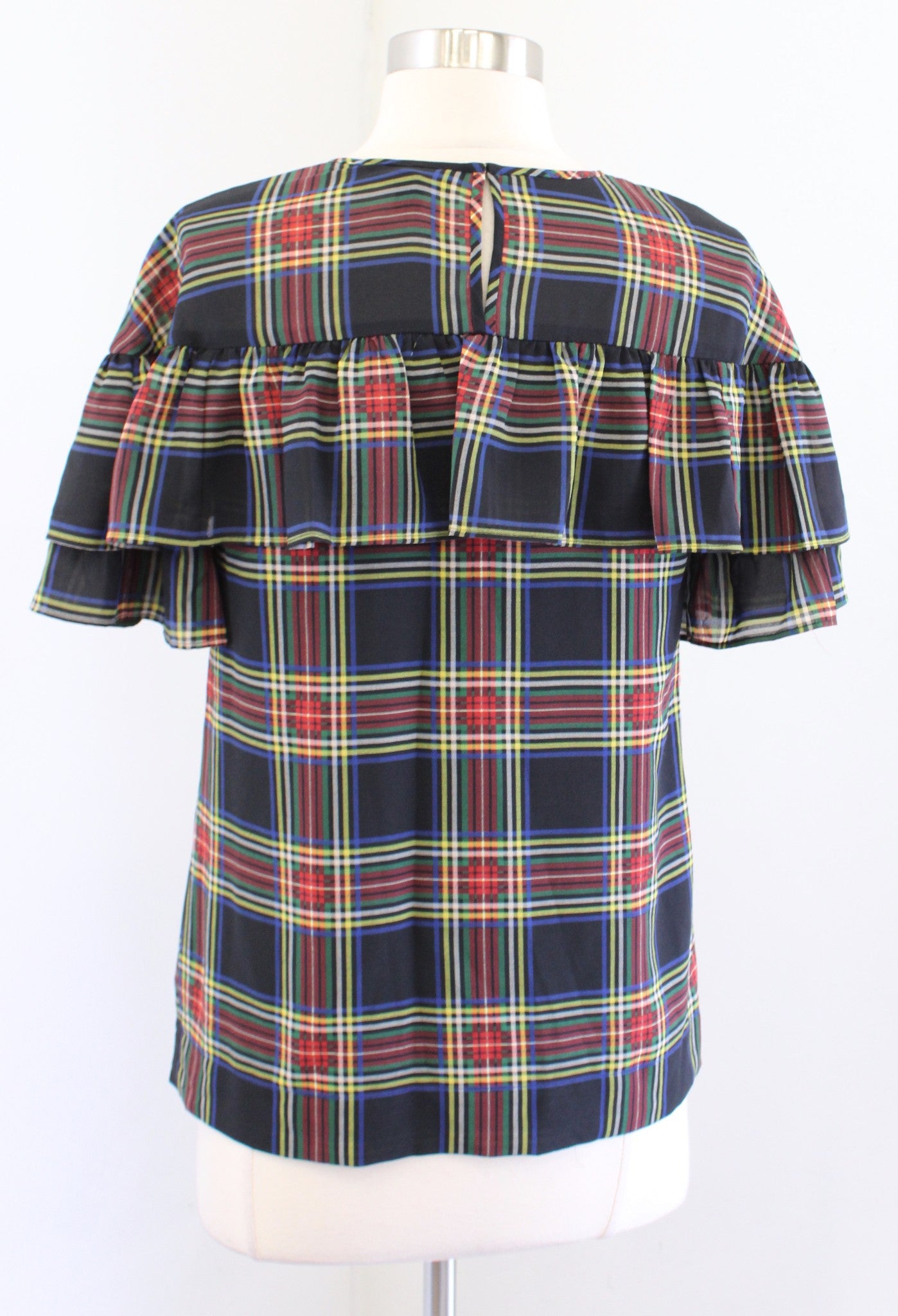 J Crew Edie Ruffle Top in Stewart Tartan Plaid Size 2 Black Red Popover Blouse Short Sleeve