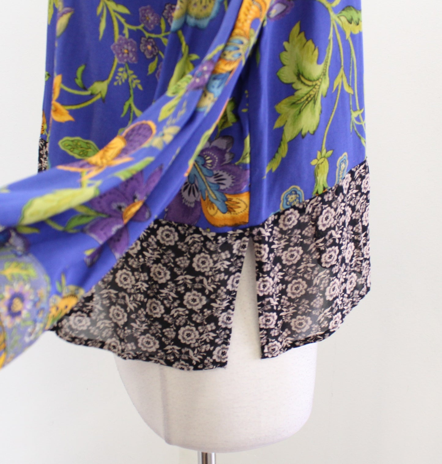 Vtg 90s Blue Patchwork Floral Tie Front Cardigan / Light Topper Jacket Sz 4 Boho