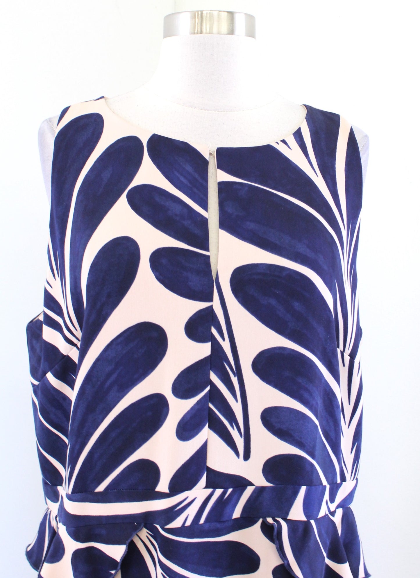 NWT Ann Taylor Leaf Floral Ruffle Peplum Sheath Dress Size 16 Career Navy Blue