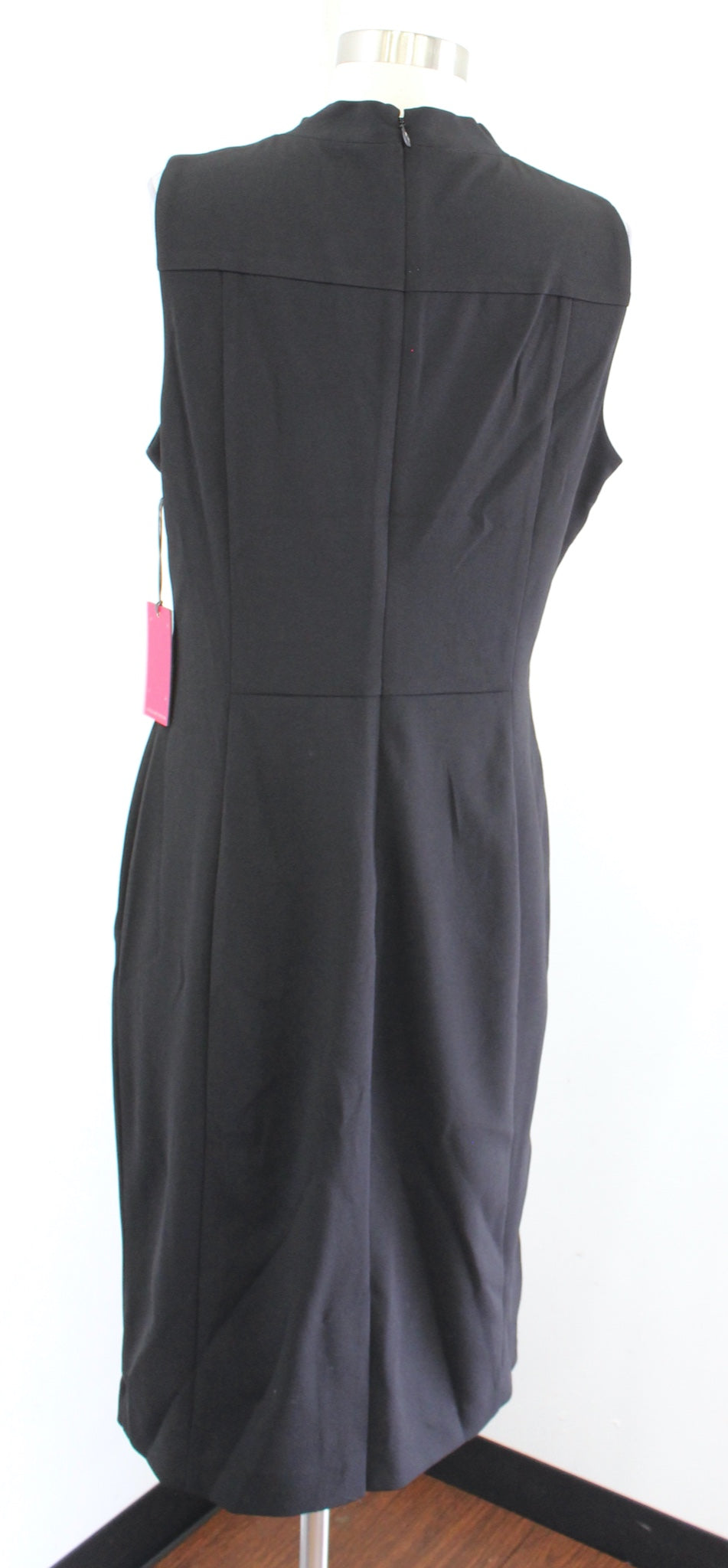 NWT Vince Camuto Black Mock Neck Crepe Sleeveless Sheath Dress Size 12 Career