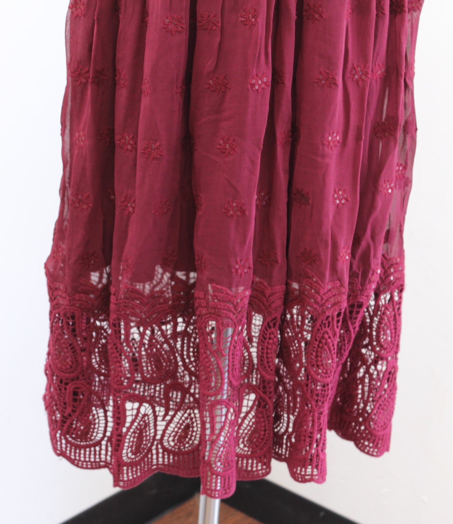 Sundance Catalog Burgundy Embroidered Sequin Midi Dress Size 10P Lace Mesh