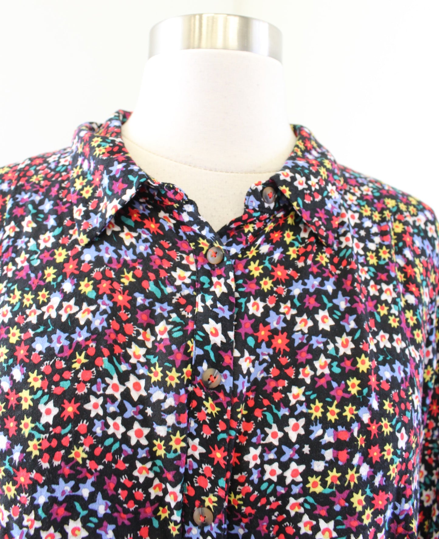 Maeve Anthropologie Mallory Ruffled Top Blouse L Black Colorful Floral Popover