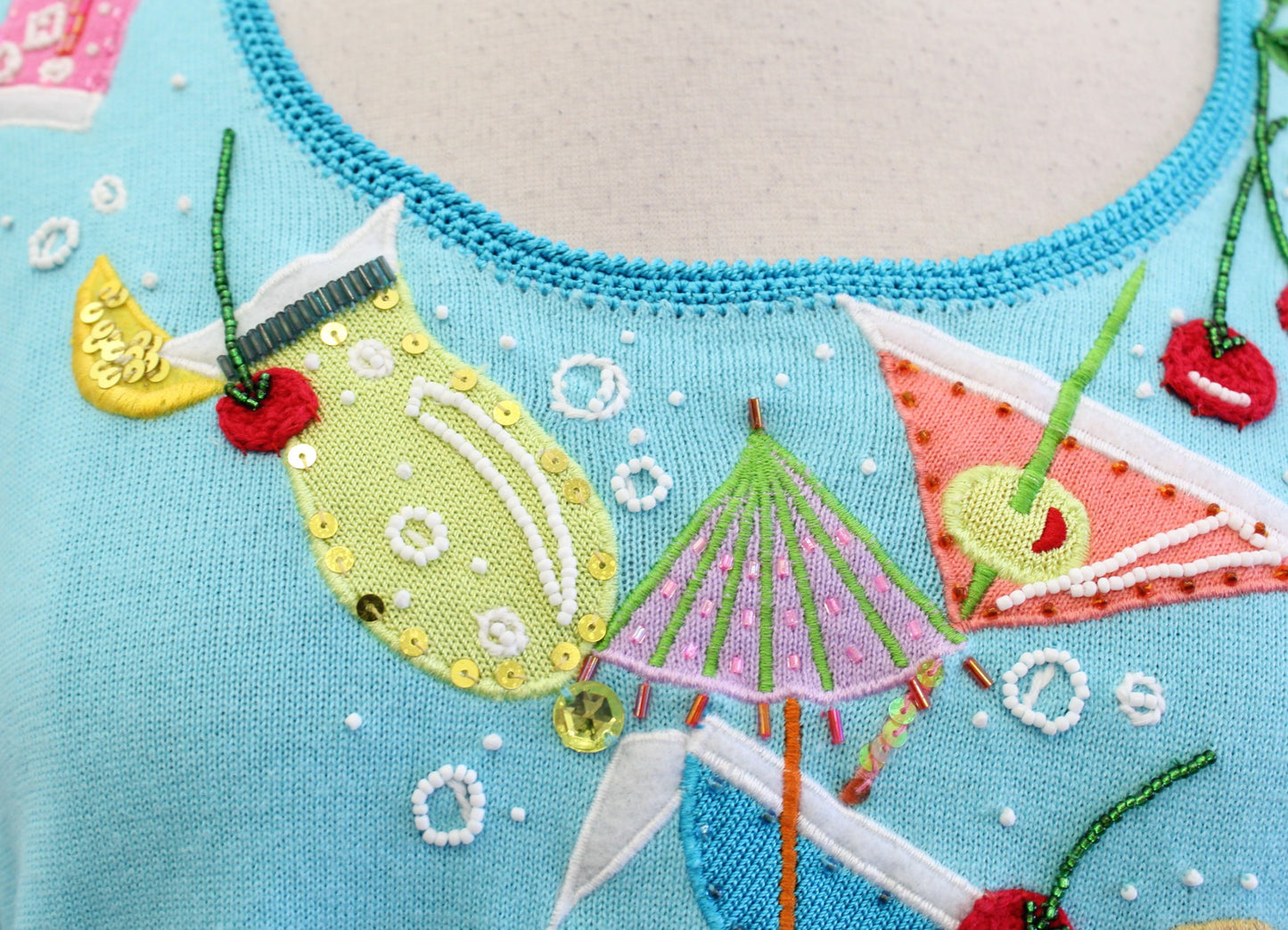 Jack B Quick Blue Embroidered Martini Margarita Drink Sweater Top Size M Y2k