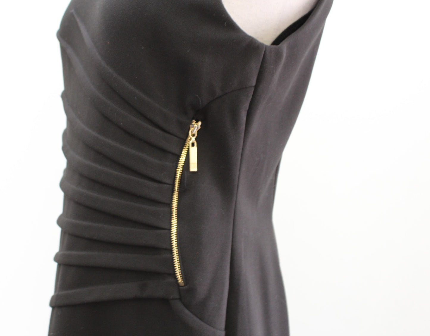 Ivanka Trump Solid Black Knit Ruched Textured Zipper Accent Sheath Dress Size 8