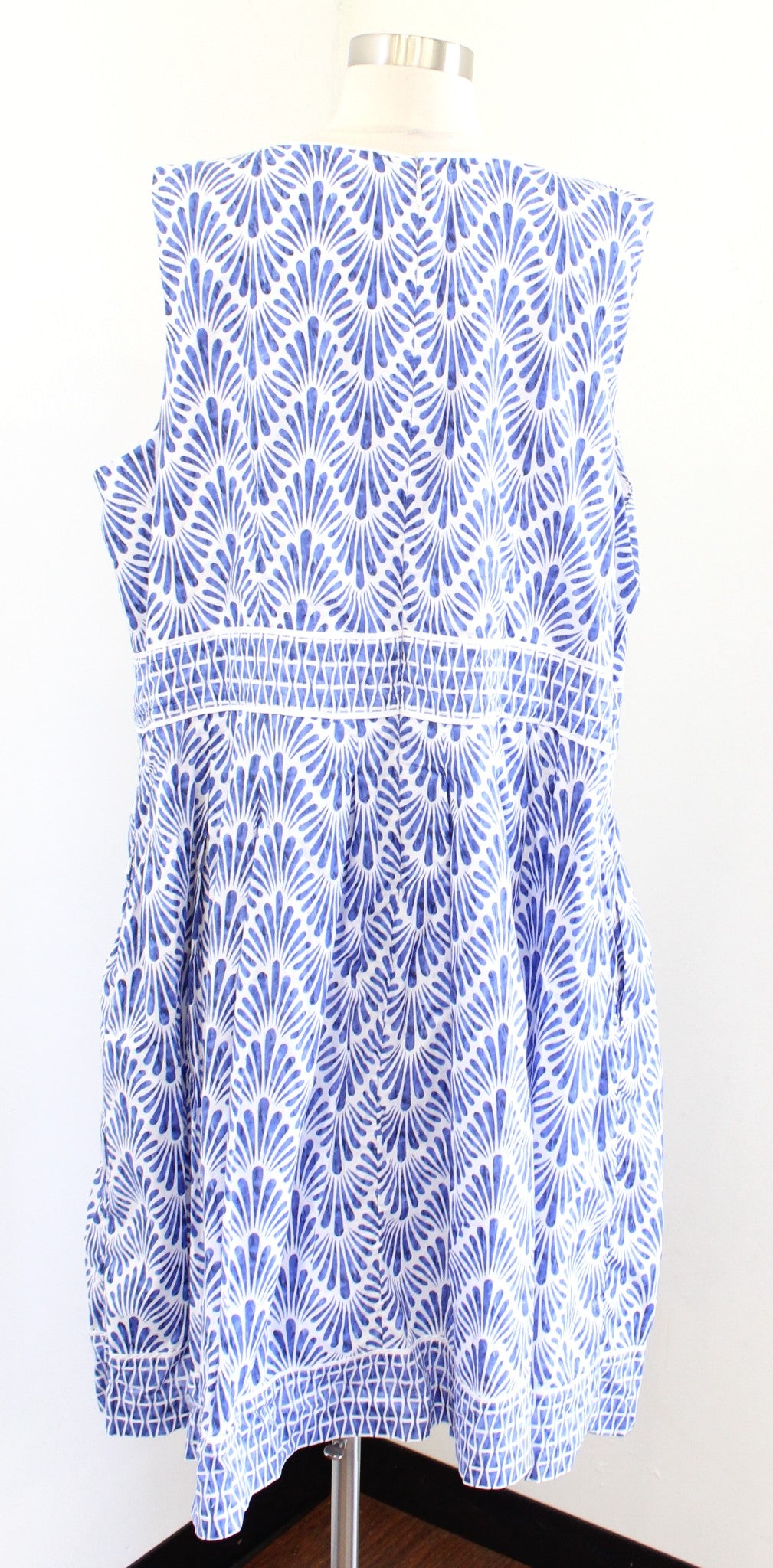 Talbots Plus Blue White Geometric Print Fit and Flare Dress Size 20W Sleeveless