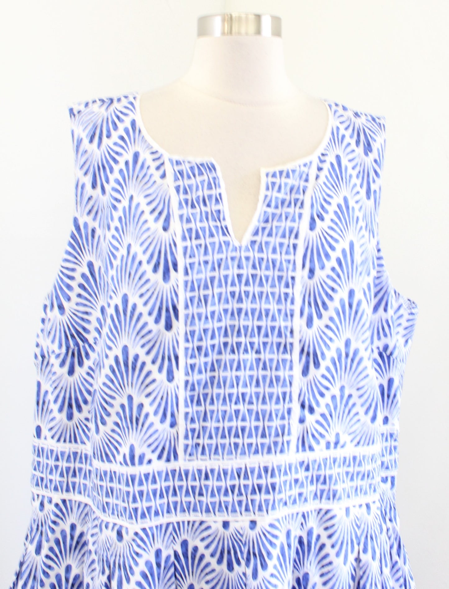Talbots Plus Blue White Geometric Print Fit and Flare Dress Size 20W Sleeveless