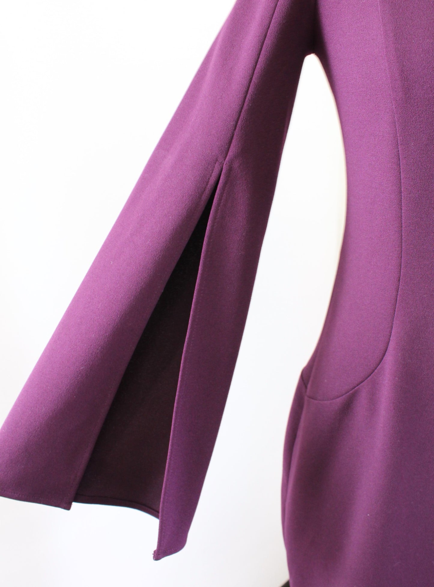 Calvin Klein Wine Purple Split Flare Sleeve Sheath Dress Size 2 Career Cocktail