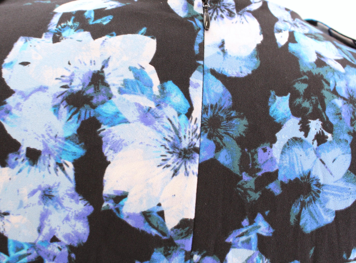Tahari ASL Levine Black Blue Floral Side Tie Faux Wrap Ruffle Flounce Dress Sz 2