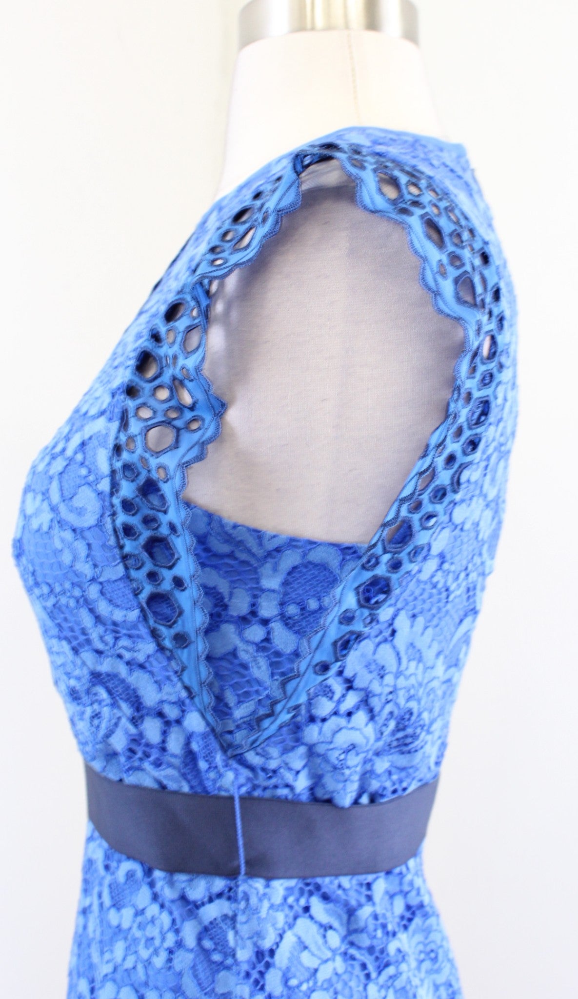 Sandro Paris Handi Blue Lace Eyelet Ruffle Sheath Dress Size 36 Cocktail Party