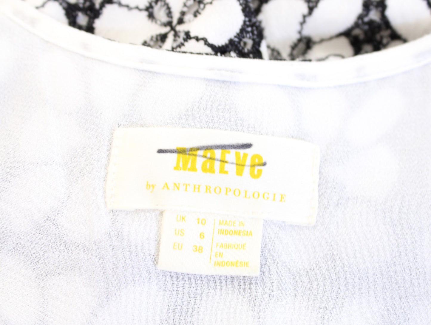 Maeve Anthropologie Coralie Black White Floral Lace Surplice Top Blouse Size 6 Sleeveless