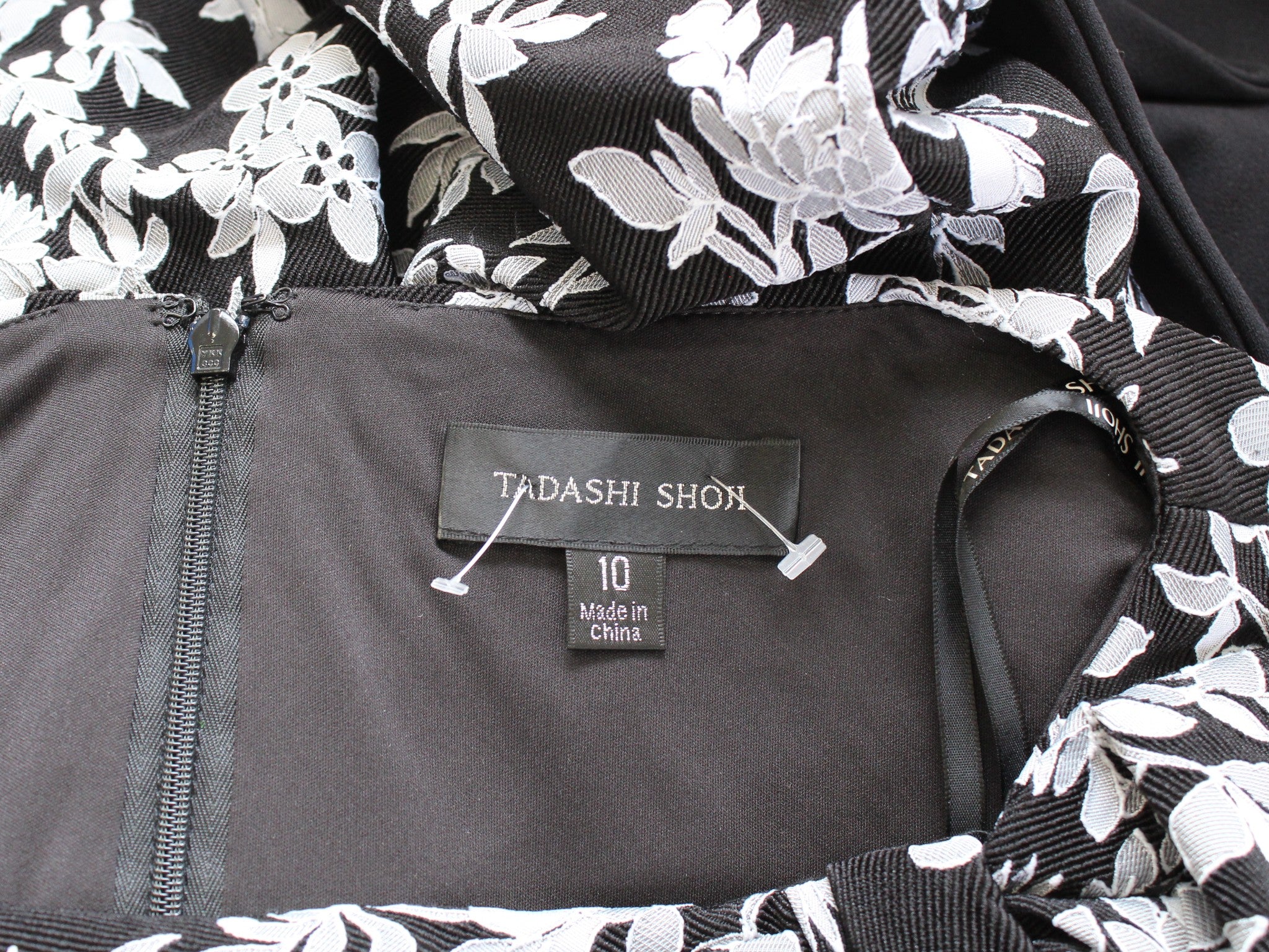 Tadashi Shoji Black Gray Floral Sanyu Stretch Jacquard Dress