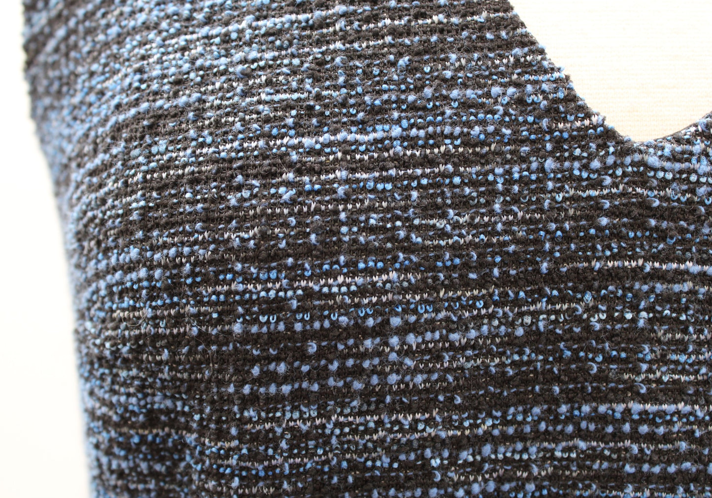 NWT Ann Taylor Factory Blue Black Tweed Knit V Neck Sheath Dress Size 2 Career