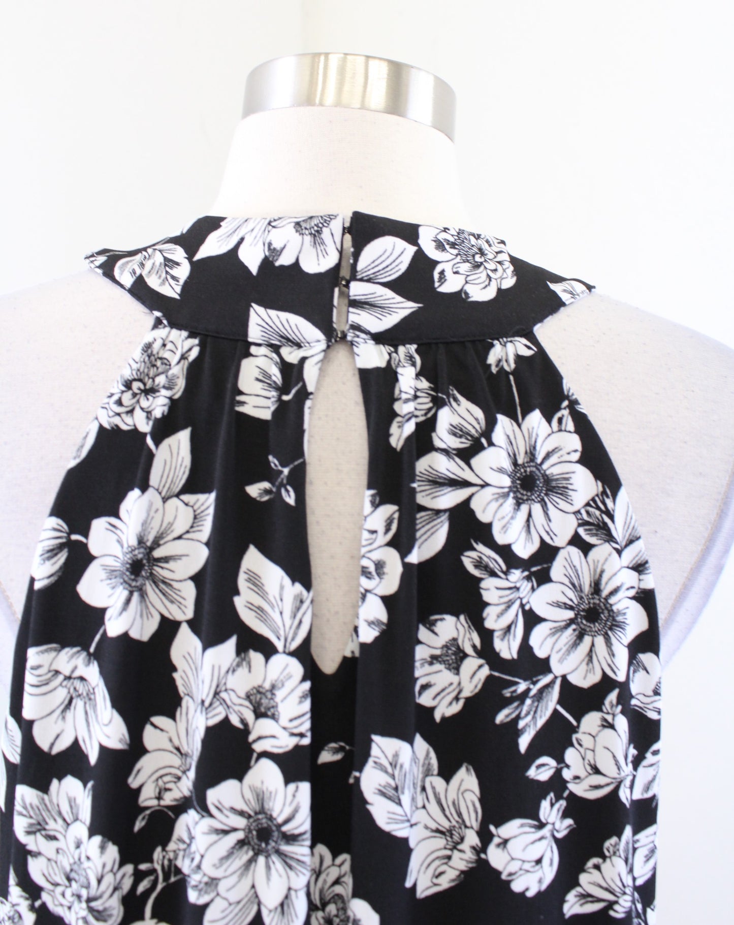 Soma Black White Floral Halter Ring Jersey Dress w/ Bra Size L Casual Summer