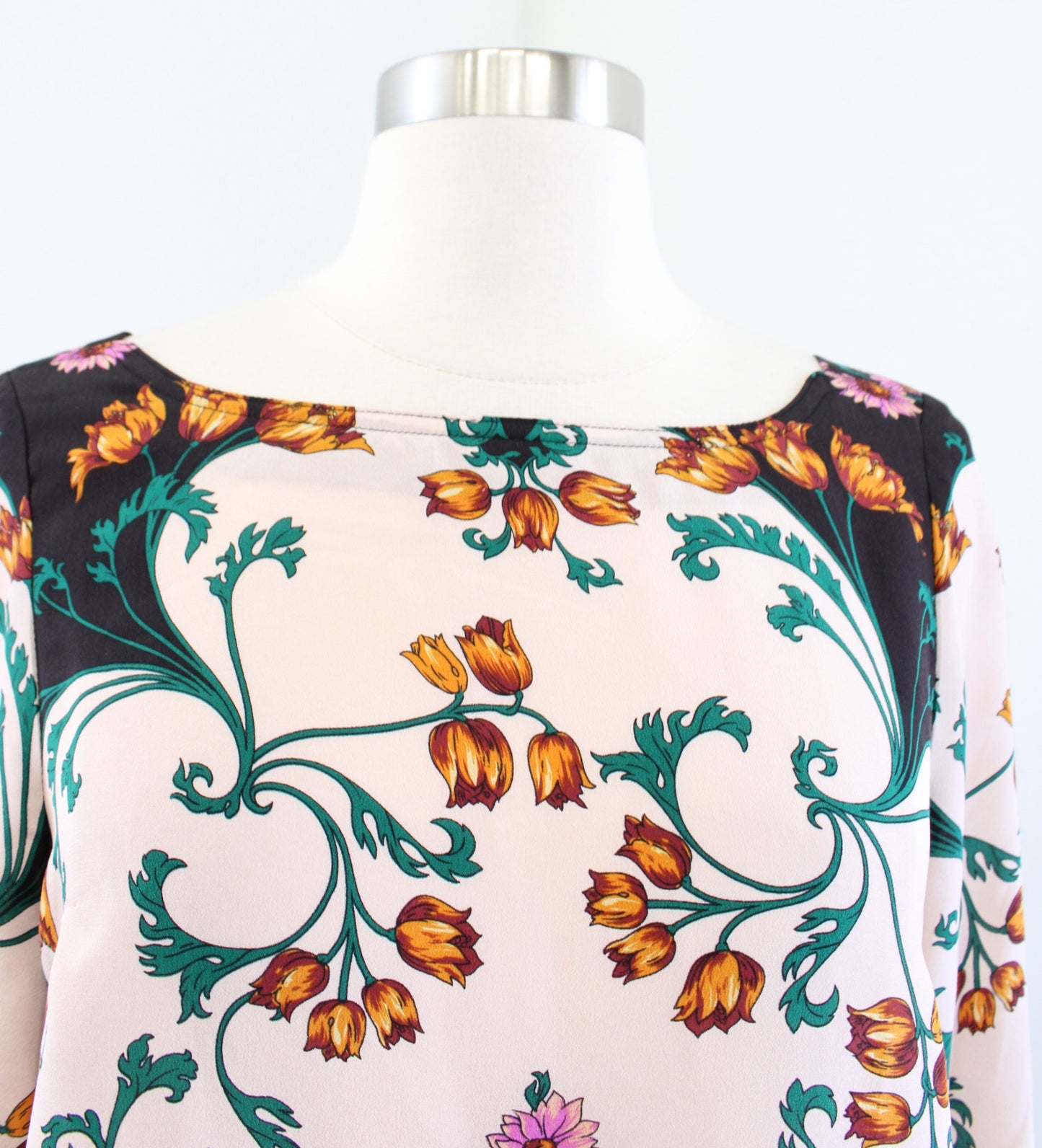 Maeve Anthropologie Florence Silk Floral Print Top Blouse Size 2 Peach Black