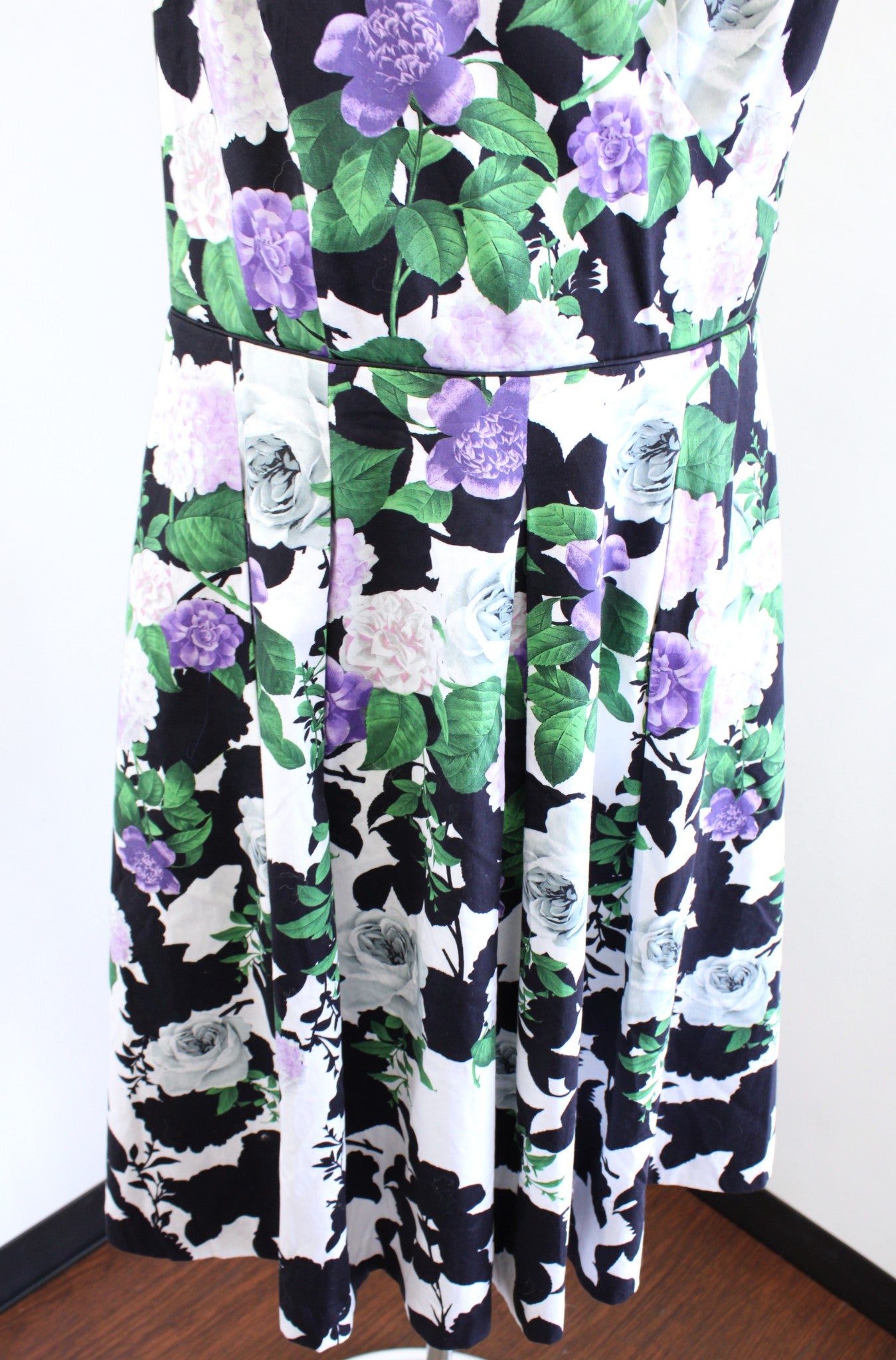Talbots x Oprah Floral Hydrangea Fit and Flare Dress Size 8 Black Purple Green