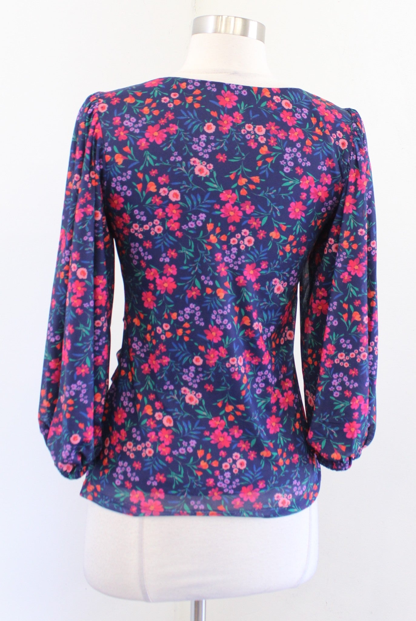 Draper James Shelby Navy Blue Floral Scoop Neck Ruched Mesh Top Blouse Size S