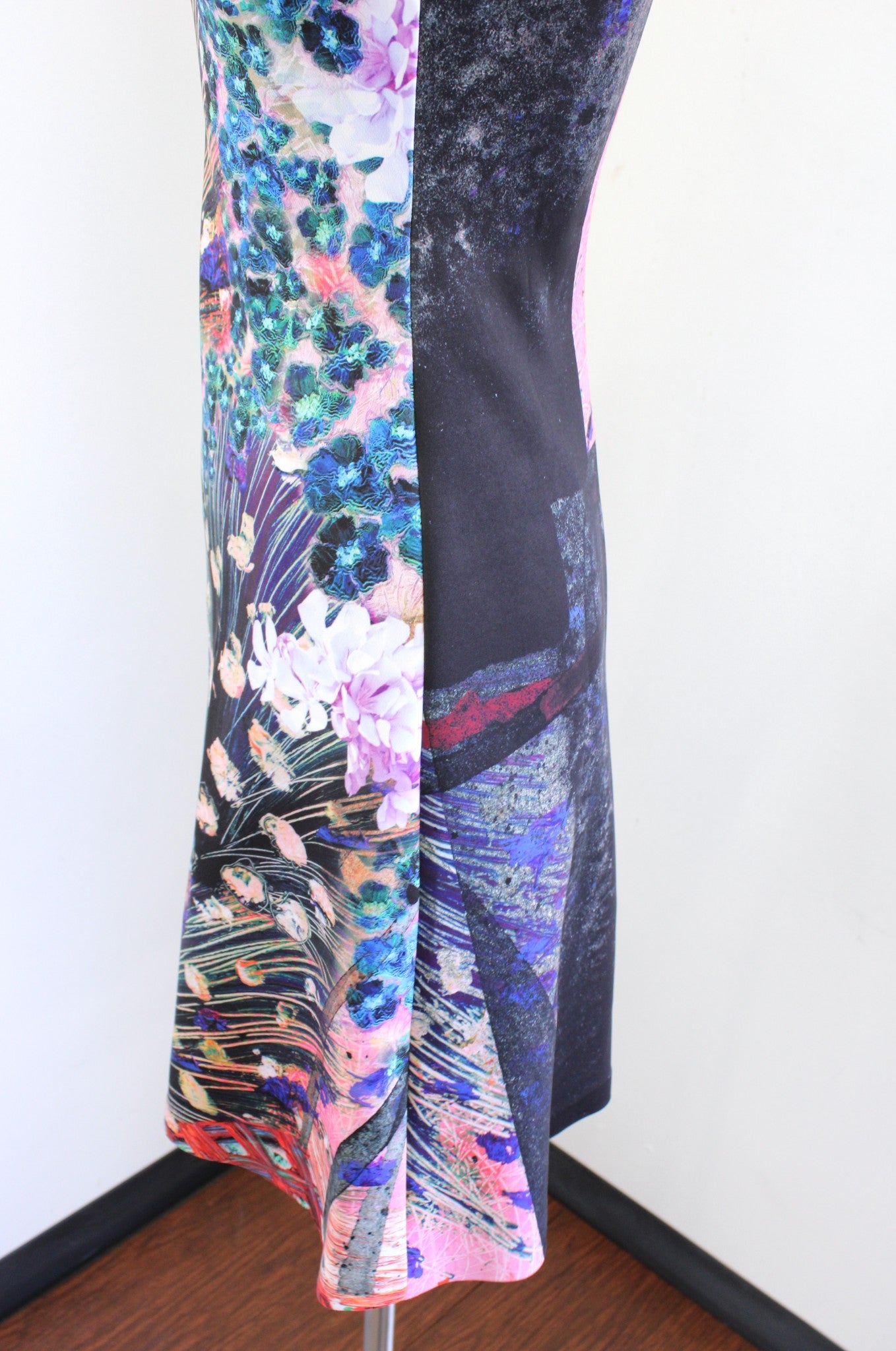 Clover Canyon Abstract Distressed Floral Print A Line V Neck Sleeveless Dress XS